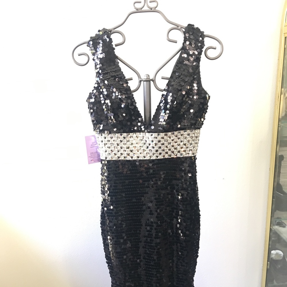 Black Sequence Gown By Aoluoli Size S - image 3